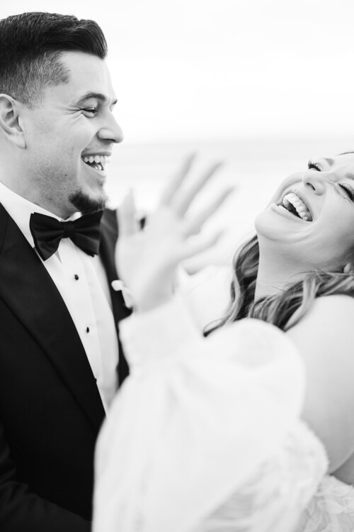 Matias Ezcurra Photography, Laughing bride and groom at Olowalu Plantation House wedding